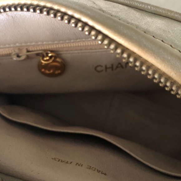 ❌sold❌ Authentic Vintage Chanel Mini Camera bag - Picture 7 of 13